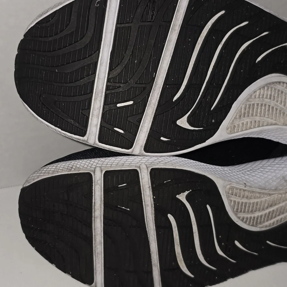 UA Charged Pursuit 2 SE Running Shoes Womens Size 9 - Picture 16 of 16